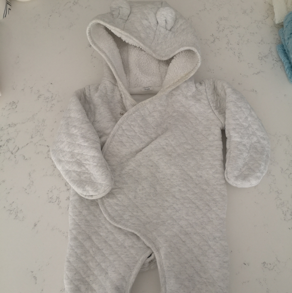 💛 Carter's 9 months fleece jacket